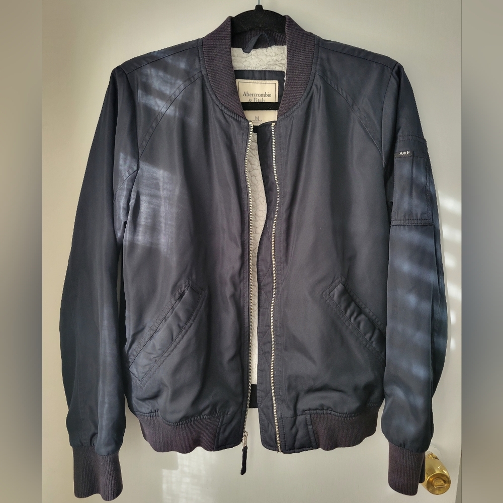 Abercrombie & Fitch sherpa lined bomber jacket ♥️